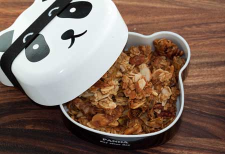 panda-bento Chunky Nut Granola