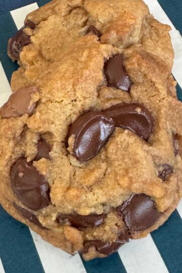 Vegan Chocolate Chip Cookies recipe with butter flavored coconut oil.