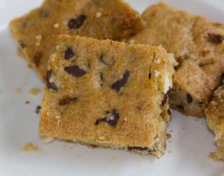 healthy-blondie chocolate chip walnut bars are sweets with nutritional value.