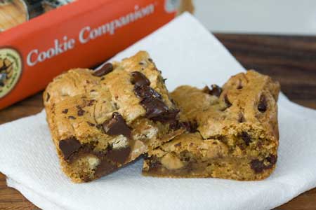 Chocolate Chip and Peanut Butter Bars