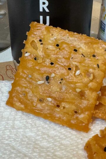 Plain Saltine Crackers to be used for Crispy Fried Saltines.