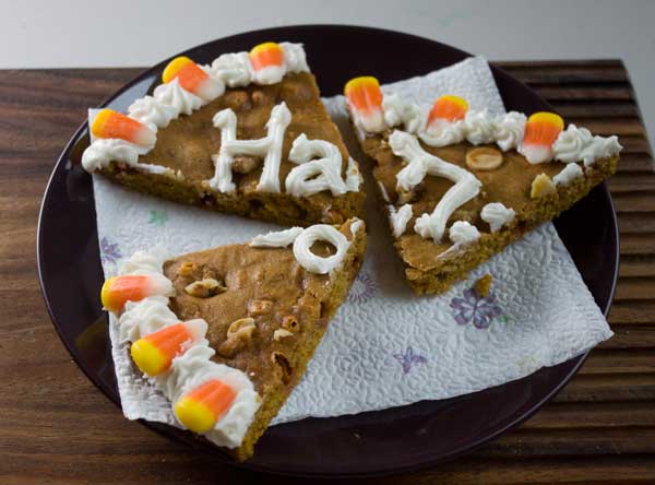pumpkin-cookie-cake-pizza Pumpkin Cookie Cake