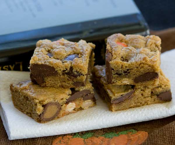 peanut-butter-blondies Hershey's Baking Melts