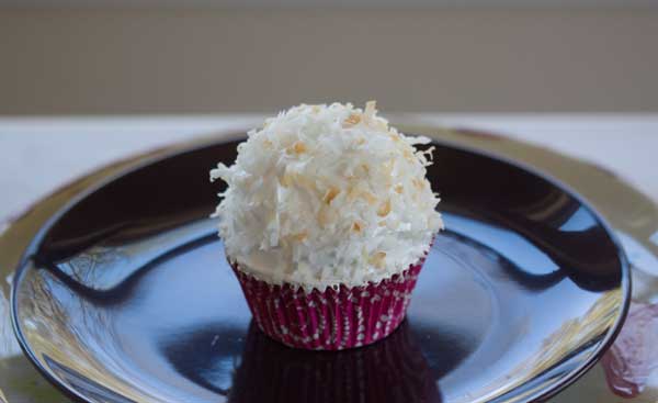 White Mountain Coconut Cupcakes