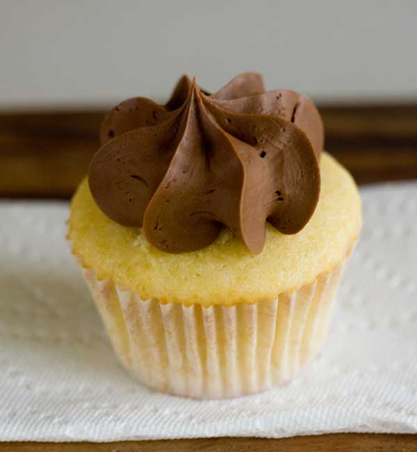 boston-cream-pie-cupcake Boston Cream Pie Cupcake