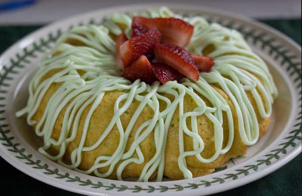 Small 6 Cup Bundt Pan - Cookie Madness