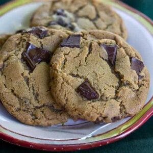 jumbo chewy chocolate chunk molasses cookies