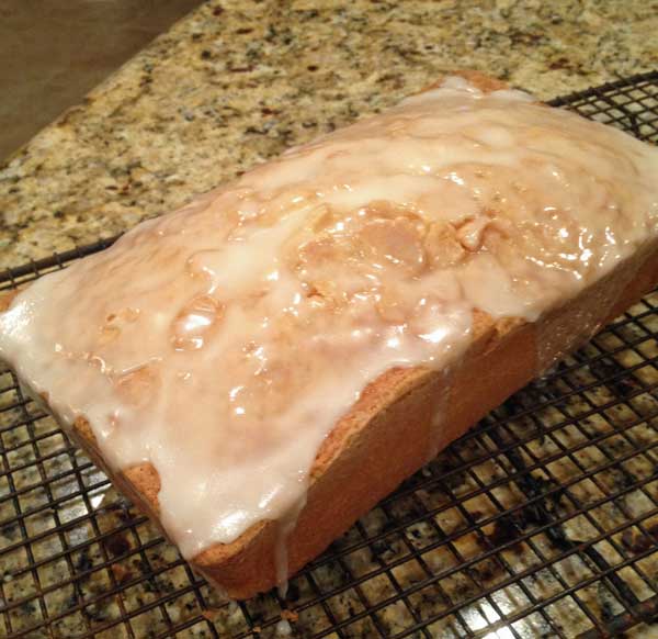lemon-sour-cream-pound-cake