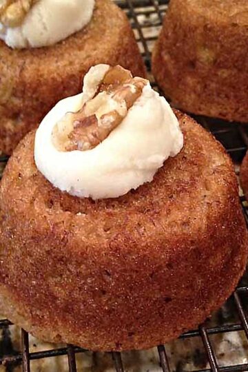Mayonnaise Banana Muffins made with Sir Kensington's Mayonnaise