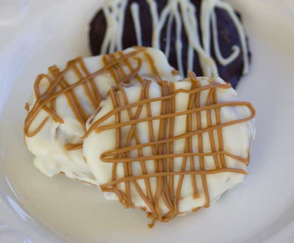 White Chocolate Cookie Butter Pretzels