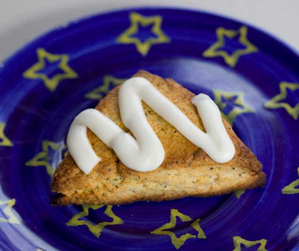 lemon poppy seed scones