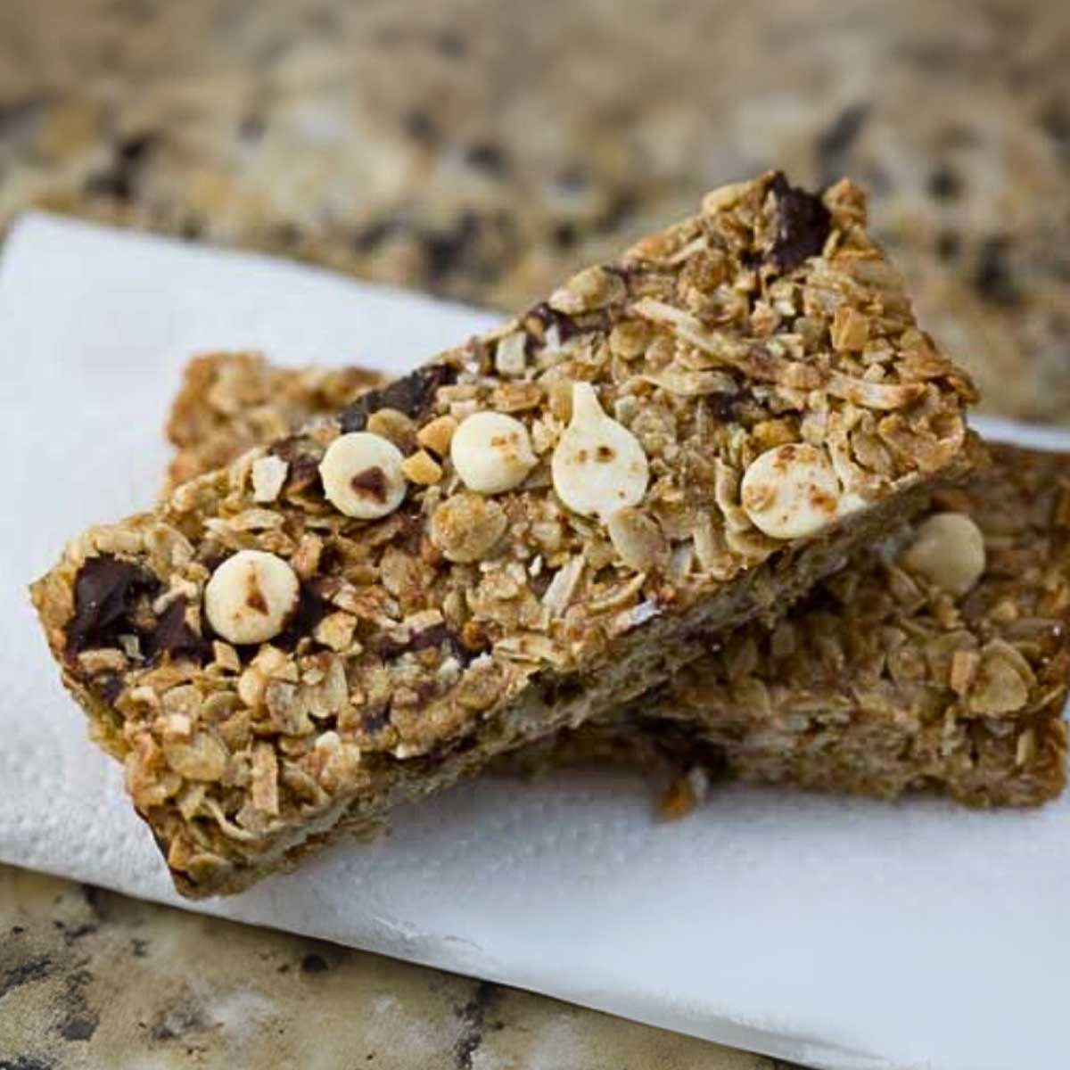Recipe for chewy granola bars made with peanut butter,