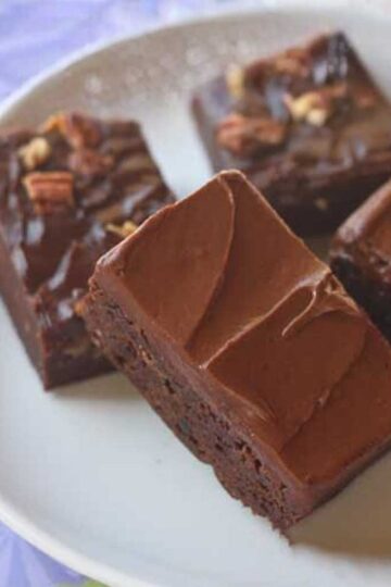 The only frosted fudge brownies recipe you need! This is an odl one from Hershey's.