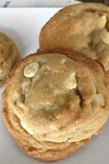 Thick White Chocolate Macadamia Nut Cookies