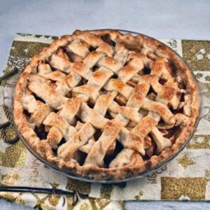 Recipe for buttermilk pie crust plus a basic apple pie filling.
