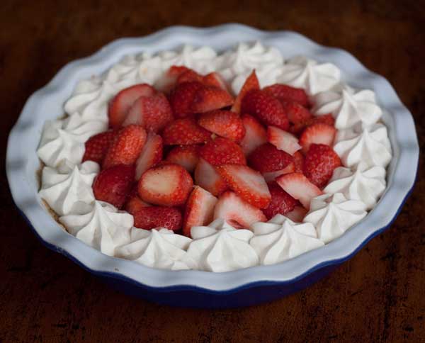 White Chocolate Strawberry Pie