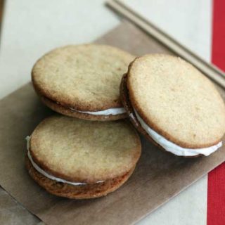 Maple Sandwich Cookies