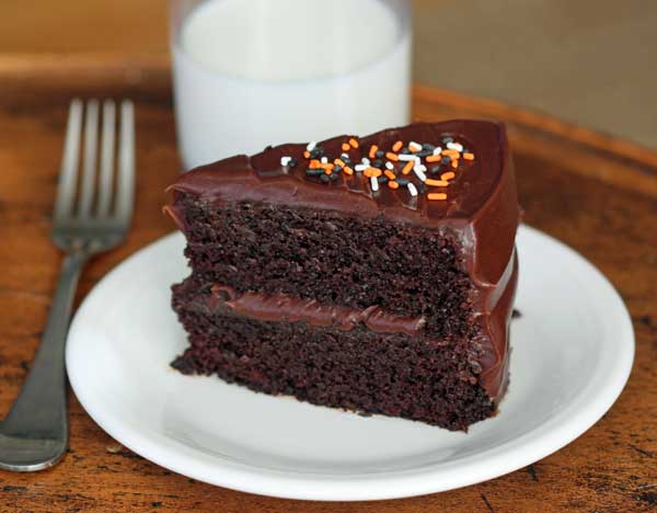 halloween chocolate layer cake