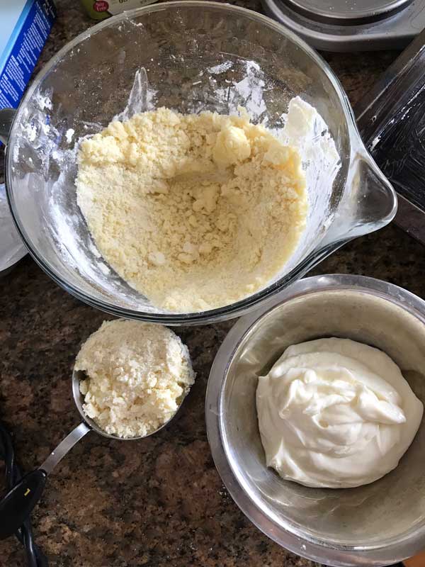 lemon streusel cake