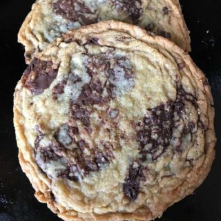 Giant Crinkled Chocolate Chip