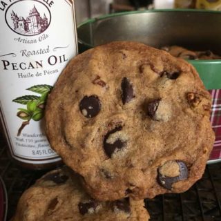 crunchy roasted pecan chocolate chip cookies