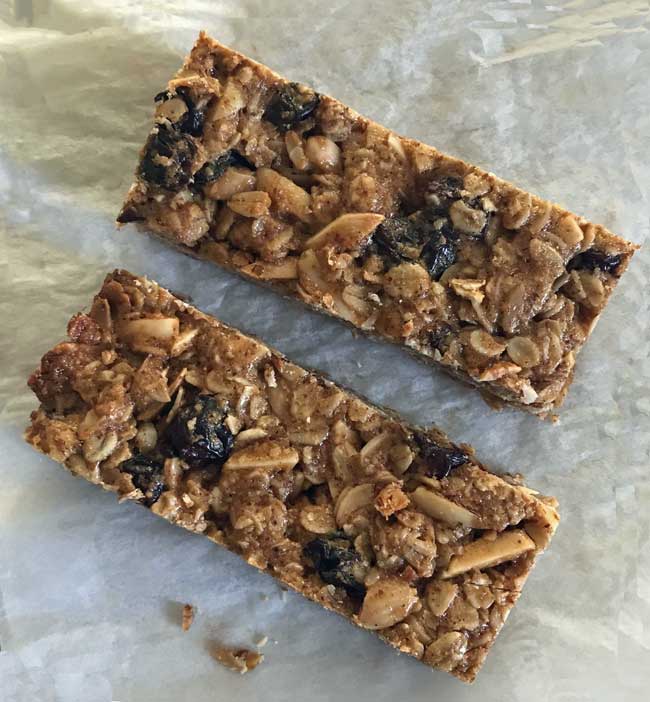 almond-cherry bars