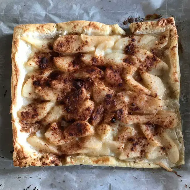 cinnamon pear cream cheese tart made with only five ingredients