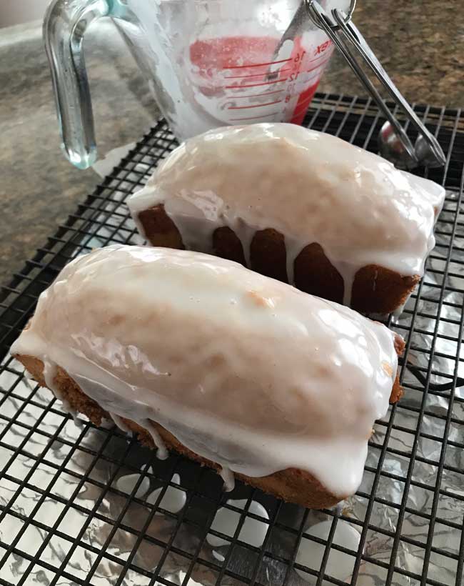 Lemon Drizzle of Lemon Paste Pound Cakes