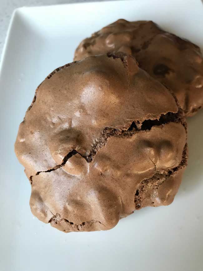 Brownie Chip Meringues