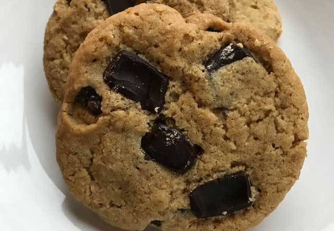 Crisp and Thin Peanut Butter Cookies