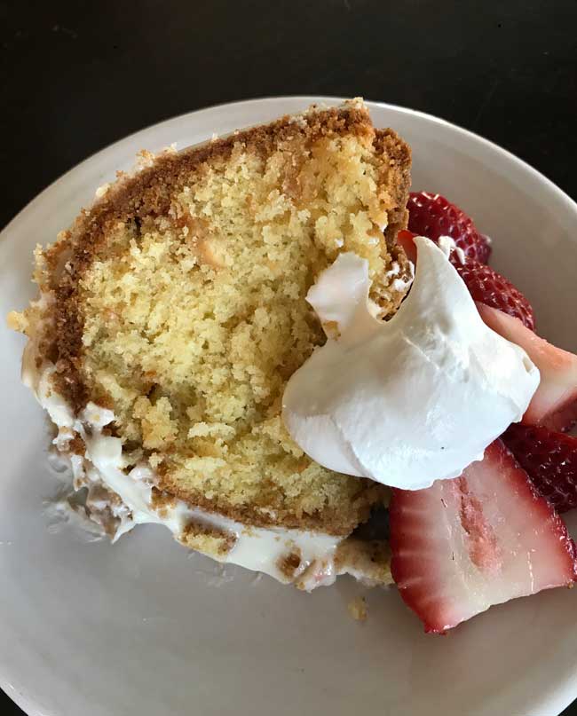 white chocolate bundt cake