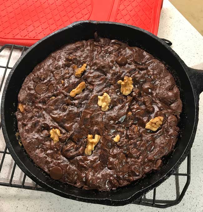 Cast Iron Skillet Brownies with Browned Butter