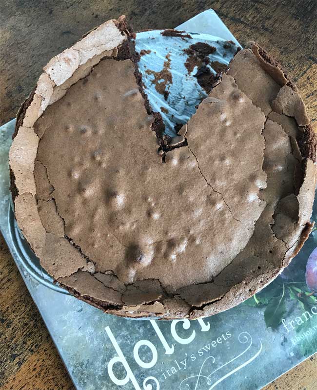 torta tenerina is a gluten-free Italian chocolate cake