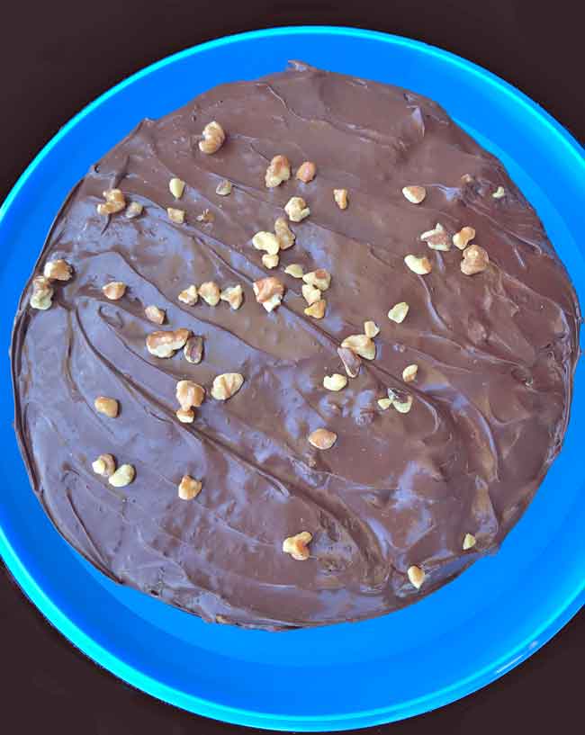 Date Chocolate Walnut Cake