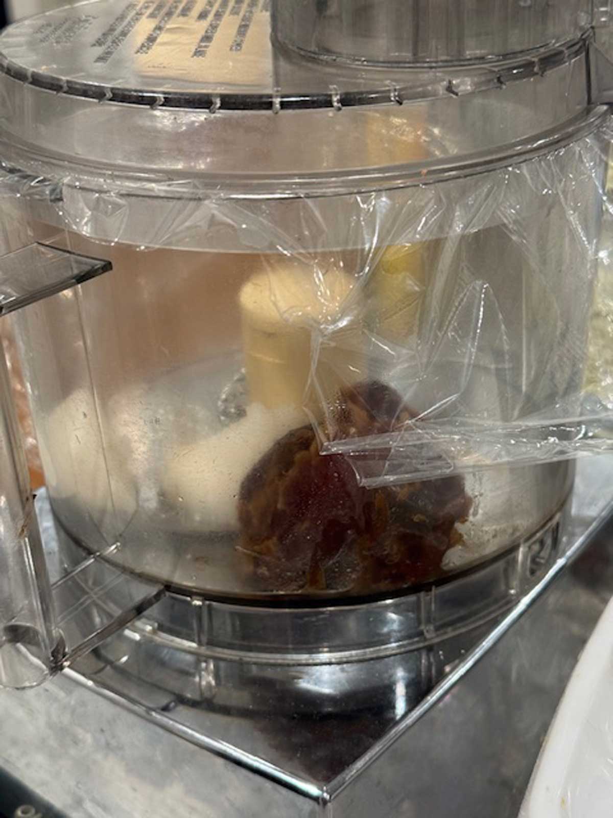 Cover the food processor bowl with plastic wrap before attaching lid to keep the lid clean.