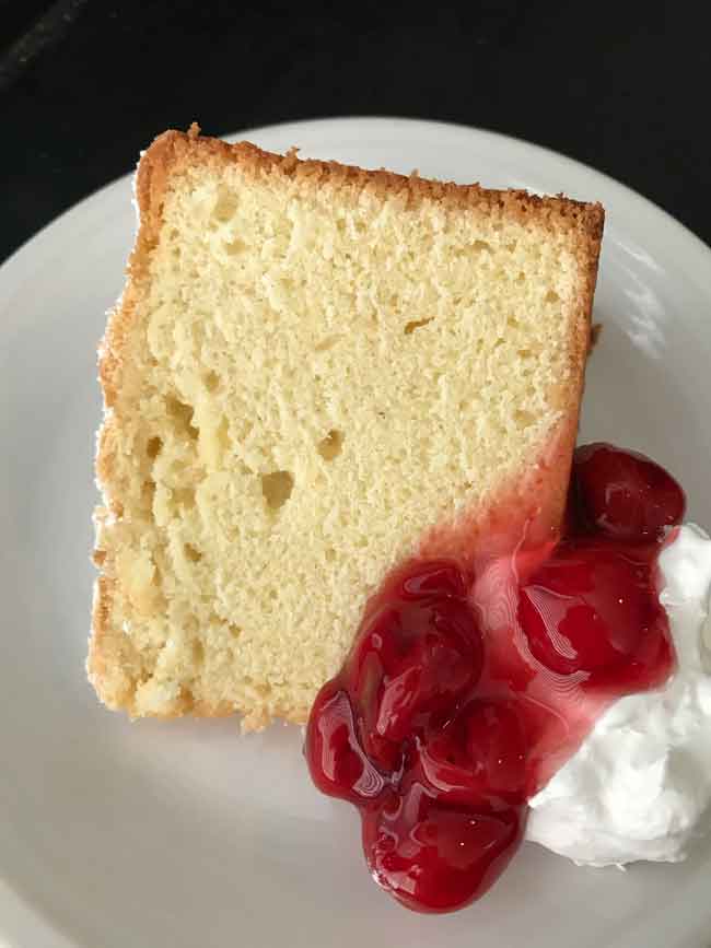 removable bottom tube pound cake