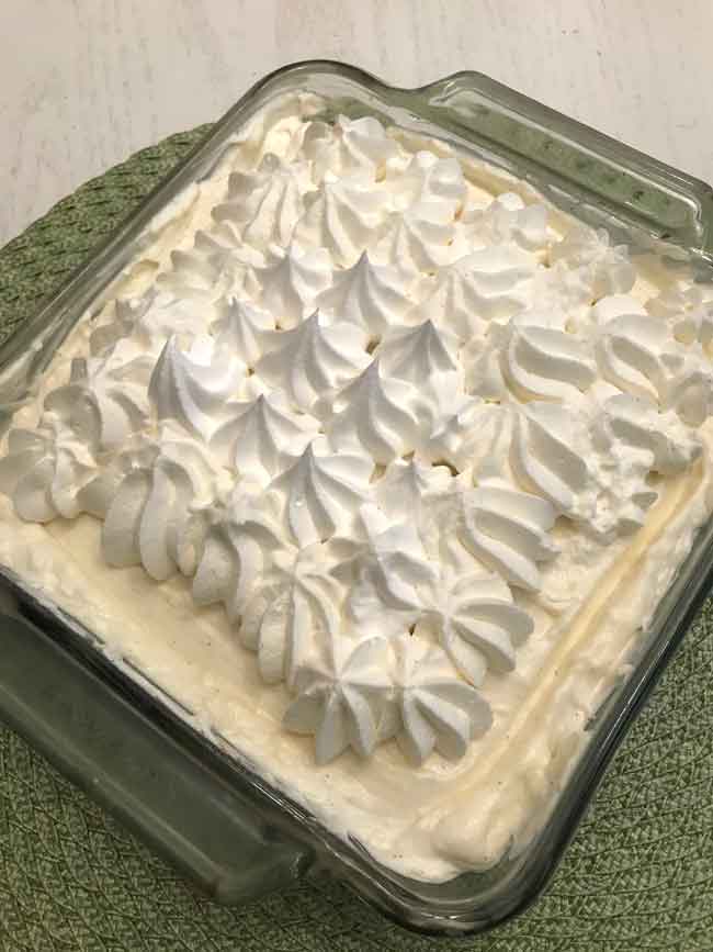 cannoli poke cake