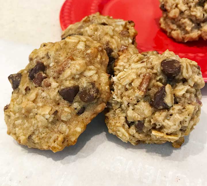 Small Batch Vegan Oatmeal Chocolate Chip Cookies