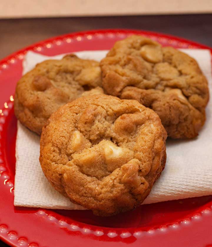 Masterpiece White Chocolate Macadamia Cookies