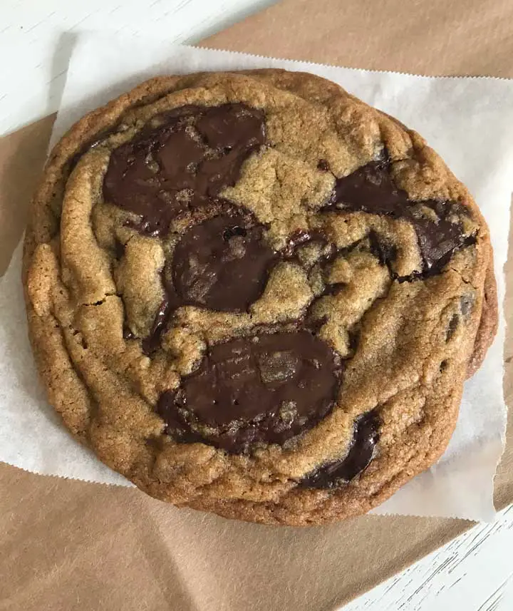 Bouchon Bakery style chocolate chip cookies