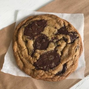 Bouchon Bakery Style Chocolate Chip Cookies