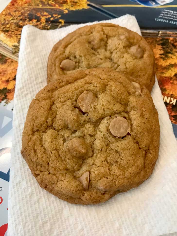 Browned Butter Sea Salt Caramel Chip Cookies