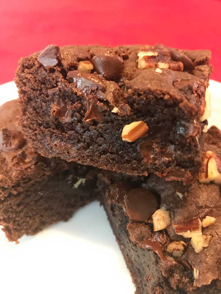 Chocolate and Yellow Cake Mix Brownies on a plate.