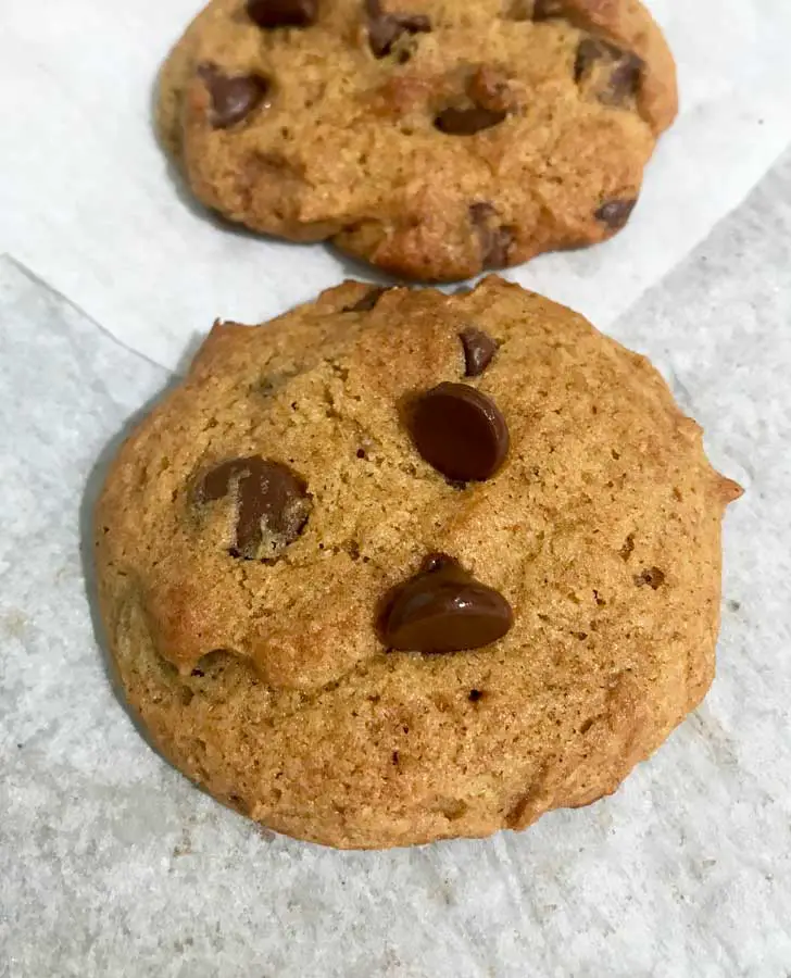 Roasted Canned Pumpkin Chocolate Chip Cookies