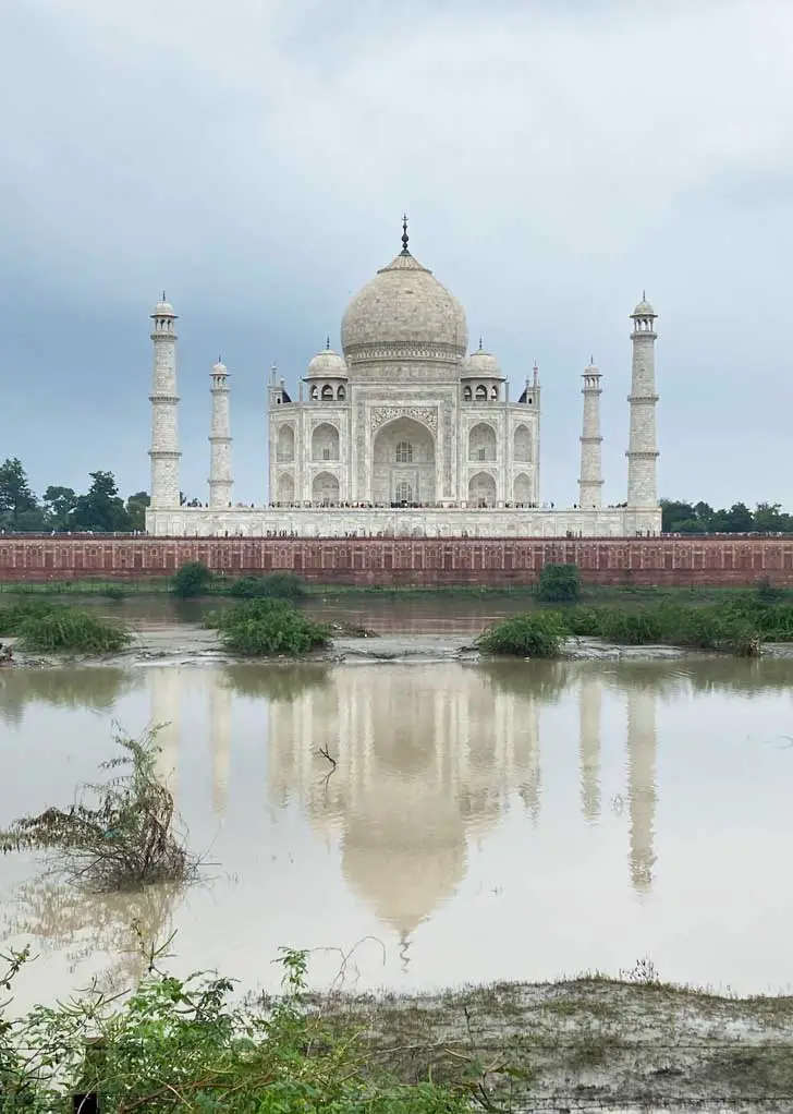 Picture of the Taj Mahal