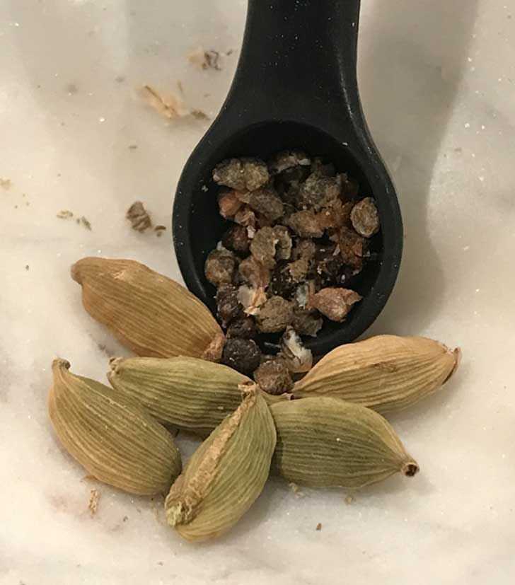 cardamom seeds