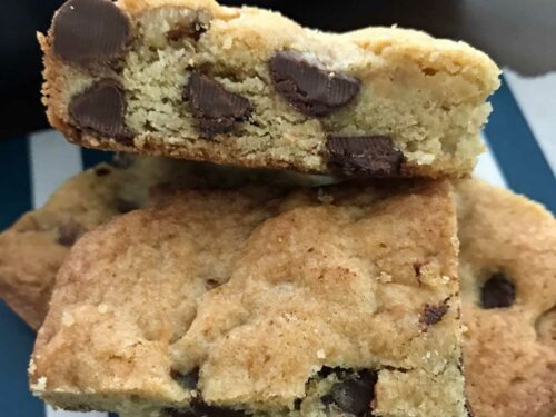 The Best Chocolate Chip Bars