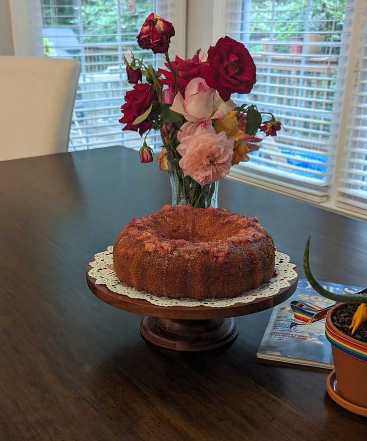 Aunt Clara's Fresh Strawberry Pound Cake