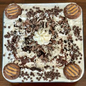 Oreo Pudding Poke Cake