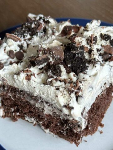 Oreo Pudding Poke Cake